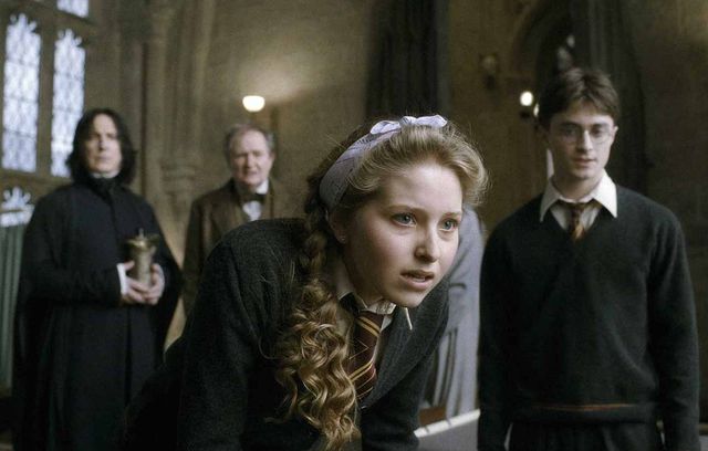 Gryffondor, comme Harry ! Elle sera Lavande Brown à la place de Jessie Cave.