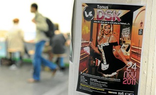 L'affiche « tend à banaliser des clichés sexistes et datés », selon les syndicats.