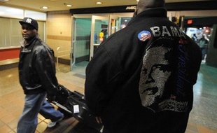 Un fan de Barack Obama arrive à Washington le 19 janvier 2009, pour participer à l'investiture du 44e président des Etats-Unis.