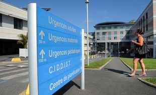 L'hôpital de Bayonne, où un médecin est suspecté d'euthanasie active, le 11 août 2011.