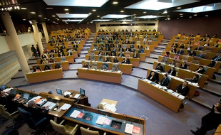L'hémicycle
L'hémicycle du Conseil regional d'Ile de France, lors de la première séance du Conseil, présidée par Jean-Paul Huchon (PS) après sa réelection le 26 mars dernier 2010.