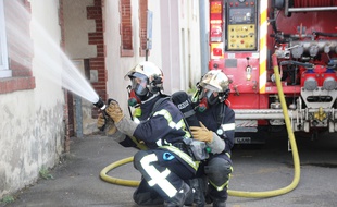 Un violent incendie s'est déclaré dans une usine de Haute-Vienne. (image d'illustration)
