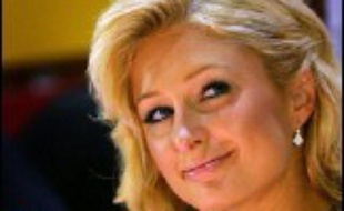 Les jeunes célébrités américaines Nicole Richie et Paris Hilton ont arpenté cette semaine les allées du salon mondial du jeu vidéo E3 de Los Angeles, qui ferme ses portes vendredi, pour promouvoir des jeux simples sur téléphones mobiles, secteur au fort potentiel de croissance.