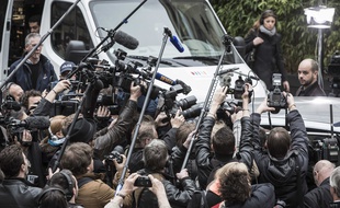 Les journalistes attendent le lauréat du Goncourt, en 2012.
