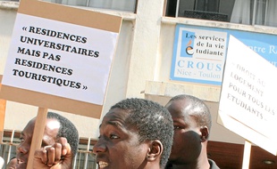 Plus de 60 jeunes seraient concernés.
