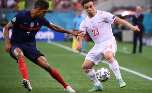 Shaqiri vient renforcer le milieu de terrain de l'OL.