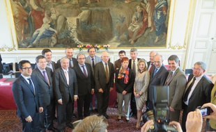 L'Hôtel de ville de Strasbourg a accueilli les maires des principales villes et les présidents des grandes agglomérations de la future région Alsace-Lorraine-Champagne-Ardenne, le 13 avril 2015.