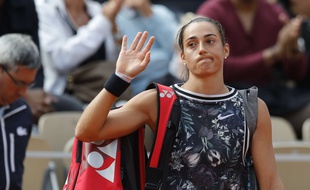 Caroline Garcia est éliminée dès le deuxième tour de Roland-Garros.