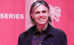 Orelsan peut avoir le sourire grâce aux ventes de « Civilisation »