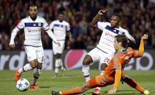 Alexandre Lacazette et Aldo Kalulu ne sont pas parvenus à forcer le verrou espagnol.