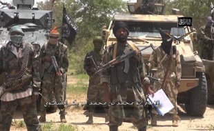 Une capture d'écran d'une vidéo diffusée par Boko Haram montre le leader gu groupe terroriste nigérian le 13 juillet 2014
