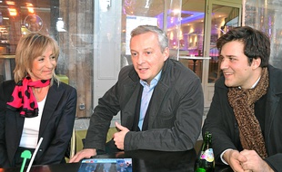 B. Le Maire (au centre), avec Alyne Bouix (UDI) et S. Avallone (3e canton).