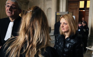 La femme de Vincent Lambert, Rachel Lambert (d), au tribunal de Reims, le 1er février 2016