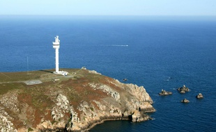 Le Centre régional opérationnel de surveillance et de sauvetage (CROSS) de Corsen (Finistère) a été alerté à 7h30