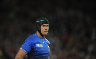 Le capitaine du XV de France Thierry Dusautoir lors de la demi-finale de la Coupe du monde face au pays de Galles, le 15 octobre 2011 à Auckland, en Nouvelle-Zélande.
