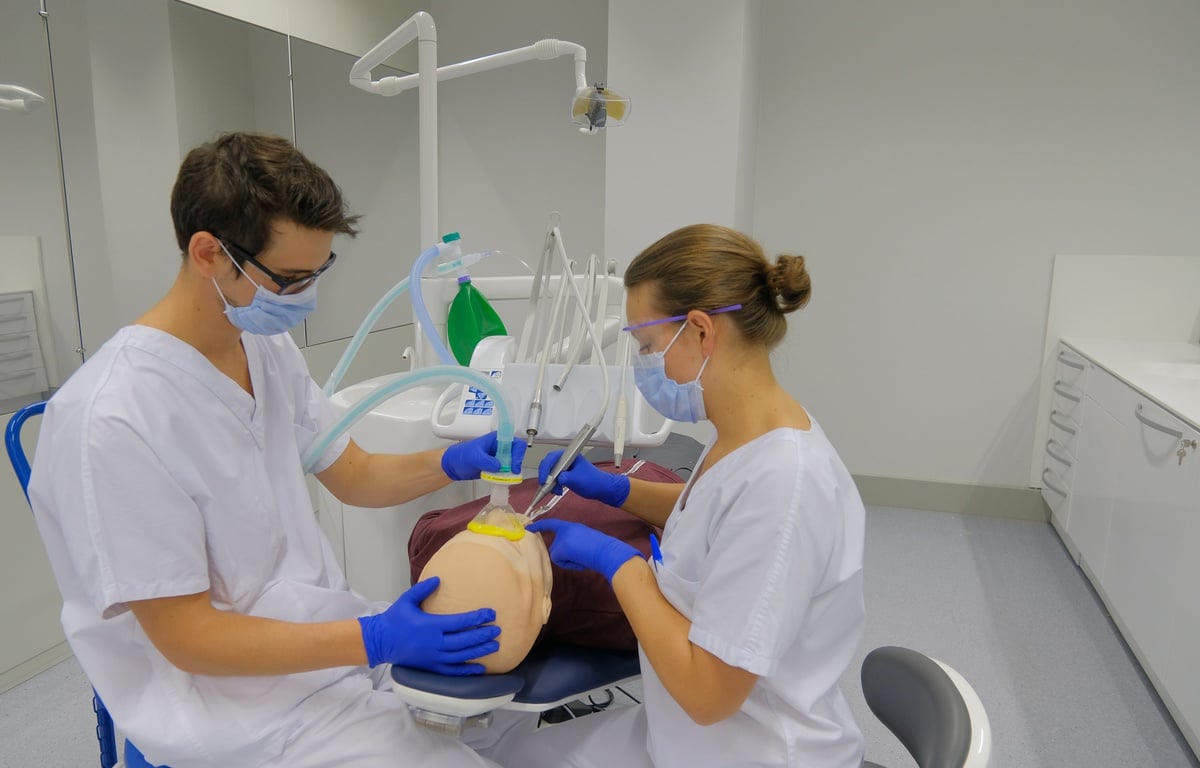 Strasbourg Déjà ultramoderne, la fac de chirurgie dentaire se dote d