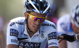 Le coureur espagnol Alberto Contador, lors de la première étape du Tour de France, aux Herbiers, le 2 juillet 2011.