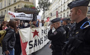 Manifestation des intermittents du spectacle le 2 juin 2014 à Paris, en grève contre la nouvelle convention d'assurance chômage
