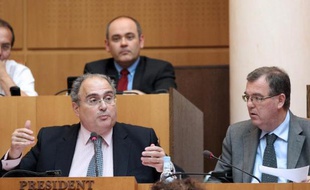 Une plainte pour "discrimination et racisme" a été déposée contre le président du conseil exécutif territorial, Paul Giacobbi (PRG), qui s'est prononcé en faveur de restrictions à "l'accès à la propriété foncière en Corse pour les non résidents".