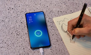 Une nouvelle technologie de recharge permet de charger son smartphone en 25 minutes