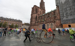 Strasbourg le 31 aout 2014. Tournage de la vidéo BikingStrasbourg, pour faire decouvrir Strasbourg autrement