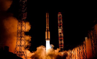 Illustration: Décollage d'une fusée russe Proton-M depuis le cosmodrome de Baikonur, au Kazakhstan, le 12 septembre 2017.