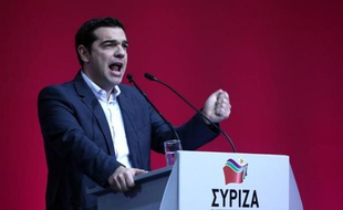 Alexis Tsipras, le leader du parti grec de gauche anti-austérité Syriza, s'exprime lors d'un congrès de son parti, le 3 janvier 2015 à Athènes