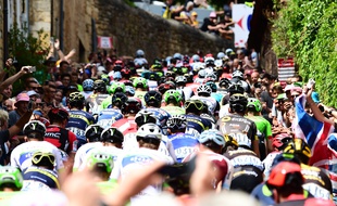 Phototheque ASO / Archive Cyclisme / 2017 / Tour de France 2017 / TDF17 - Course / TDF17 - Presse / TDF17 - 11/07/2017 - Etape 10 - Périgueux / Bergerac