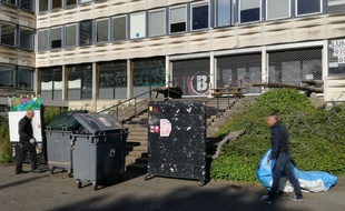 Le personnel de Rennes 2 va procéder ce lundi au nettoyage des bâtiments avant les examens qui doivent normalement se tenir jeudi.