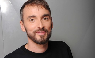Christophe Willem Lors de l Enregistrement des grands du Rire.
