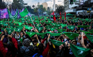 Des militantes en faveur de la légalisation de l'avortement, le 12 octobre 2019 à Buenos Aires (Argentine).