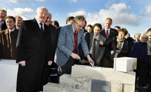 Frédéric Mitterrand a lancé les travaux du Mucem en compagnie de Michel Vauzelle.