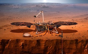 Insight avec le sismomètre SEIS en bas à gauche