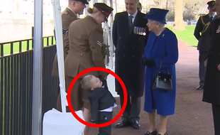 Un petit garçon pas très sage face à la Reine d'Angleterre - Le Rewind (video)