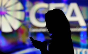 Près de 70% des femmes françaises jugent que créer une entreprise est plus épanouissant que le salariat et 18%, soit cinq millions, prévoient ou sont en train de créer ou reprendre une société, selon un sondage réalisé par Opinionway à l'occasion du Salon des entrepreneurs.