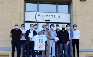 L'OM et Aix-Marseille université ont signé un partenariat pour le développement des jeunes joueurs du centre de formation.