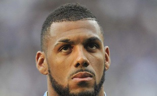Yann M'Vila durant le match amical France-Serbie le 31 mai 2012.