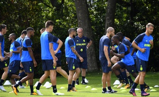 Claudio Ranieri à l'entraînement avec son groupe à la Jonelière.