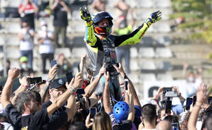Valentino Rossi raccroche