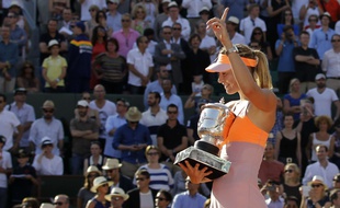 Maria Sharapova après sa victoire à Roland-Garros, le 7 juin 2014 à Roland-Garros