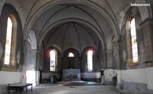 L'intérieur de l'église de Fontvergnes, à Decazeville, dans l'Aveyron.