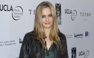 L'actrice Alicia Silverstone assiste à la première du film "Tetro" à Los Angeles, le 3 juin 2009.
