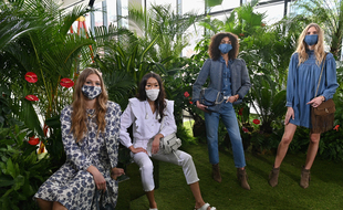 Des modèles pendant le show de Rebecca Minkoff lors de la fashion week de New York.