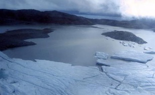 Le secrétaire général de l'ONU, Ban Ki-moon, a appelé lundi à New York les dirigeants du monde à une action immédiate contre le "défi sans précédent" du réchauffement climatique, affirmant qu'il seront jugés à cette aune par les générations futures.