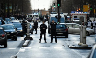 Circulation interrompue Boulevard Barbès le 7 janvier 2016 à Paris