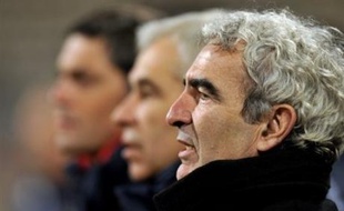 Deux ans après un Mondial-2006 réussi malgré la défaite en finale, Raymond Domenech, accueilli avec méfiance à son arrivée en 2004, aborde l'Euro-2008 en position de force à la tête d'une équipe de France qu'il est enfin parvenu à façonner à son goût, avec une ouverture remarquée vers les jeunes.