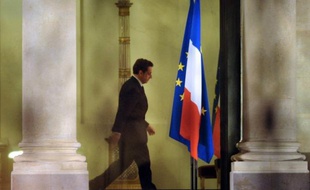 La France a perdu vendredi son précieux "AAA" auprès de Standard & Poor's (S&P), un coup de tonnerre au pire moment pour Nicolas Sarkozy à cent jours de l'élection présidentielle.