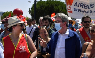 Jean-Luc Mélenchon dans la manifestation des salariés d'Airbus le 9 juillet 2020 à Toulouse.