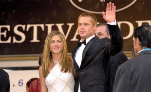 Les acteurs Jennifer Aniston et Brad Pitt du temps de leur mariage en 2004