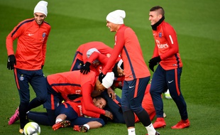 Pastore en compagnie de Thiago Silva et de Marco Verratti.